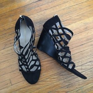 Adrienne Vittadini Black wedge cut out sandal